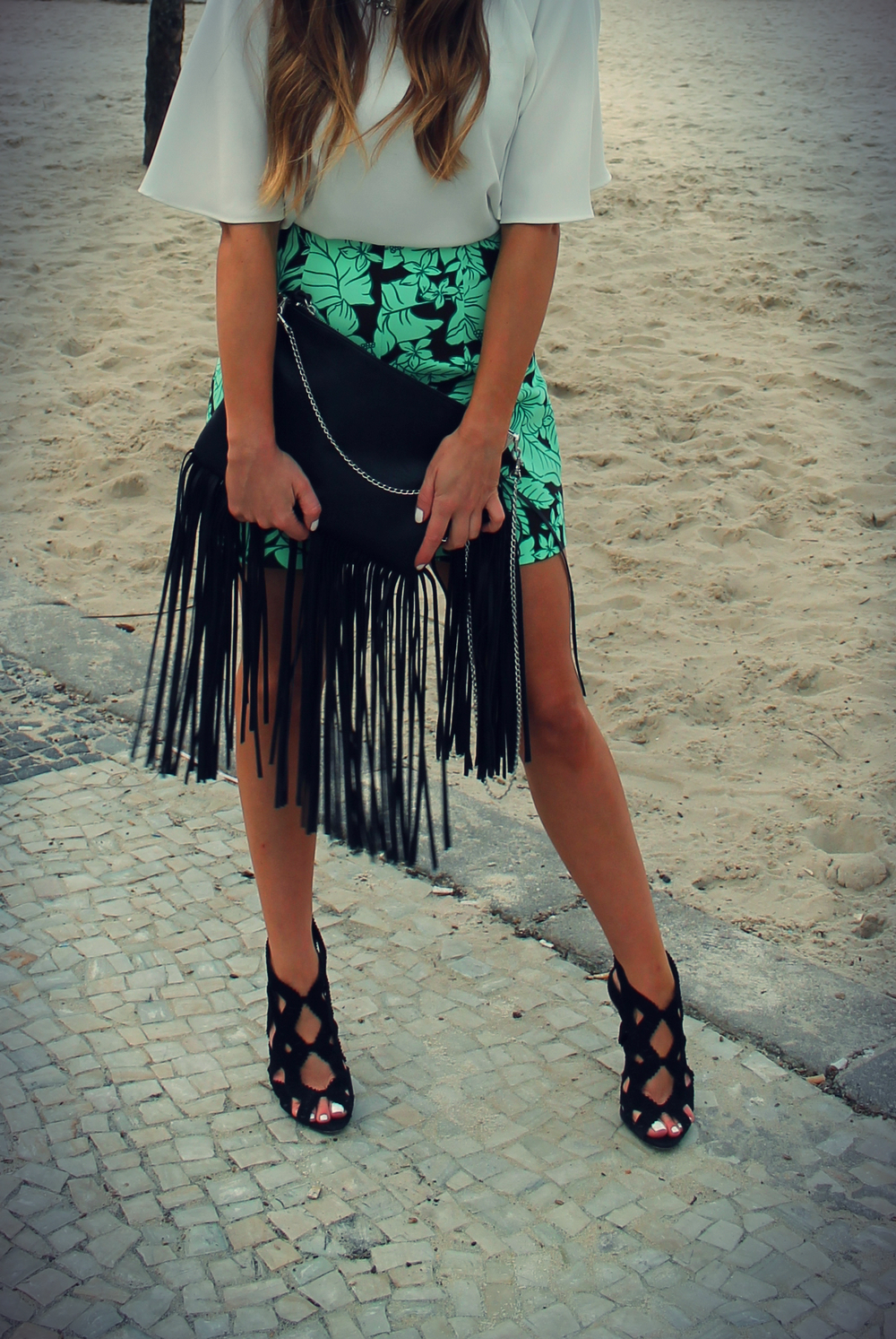 clutch bag with fringes h&m and high heels zara