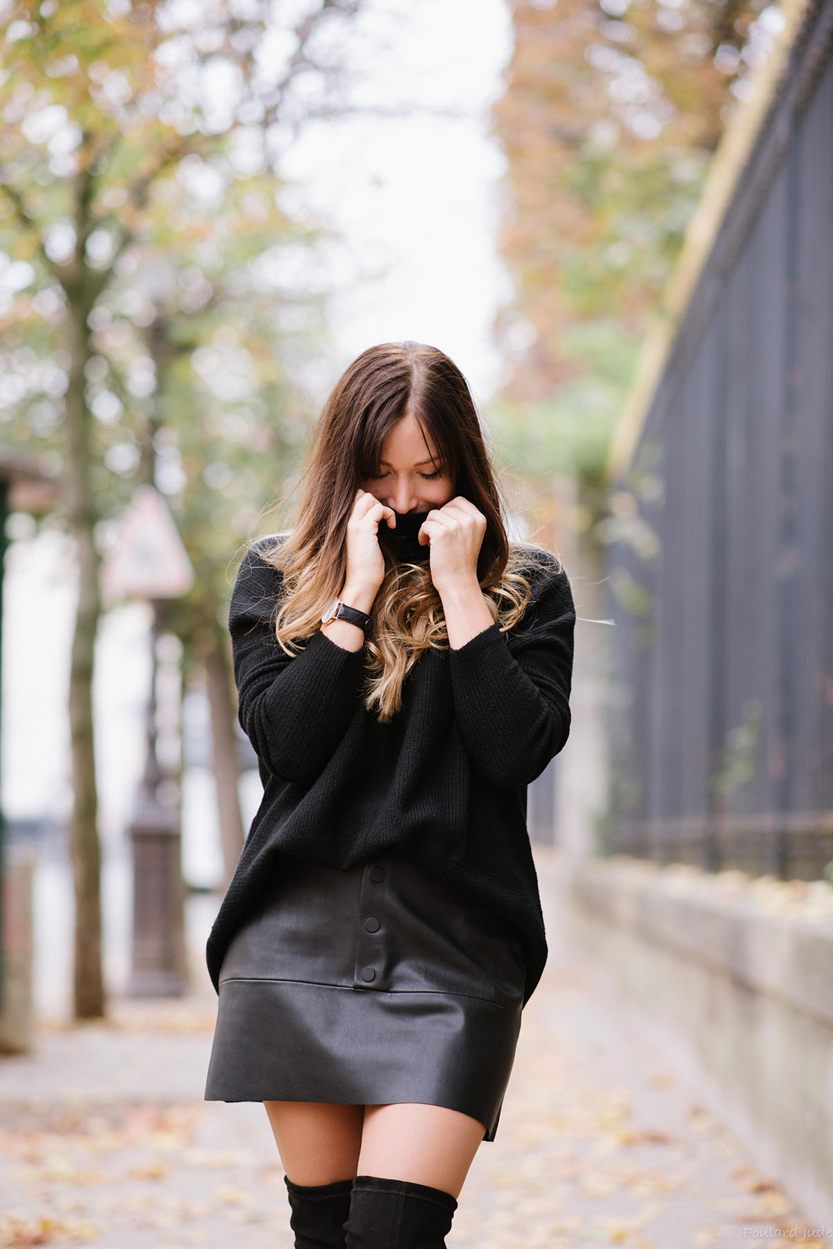 pull-en-laine-promod-jupe-simili-cuir-et-cuissarde-look-automne-la-minute-fashion