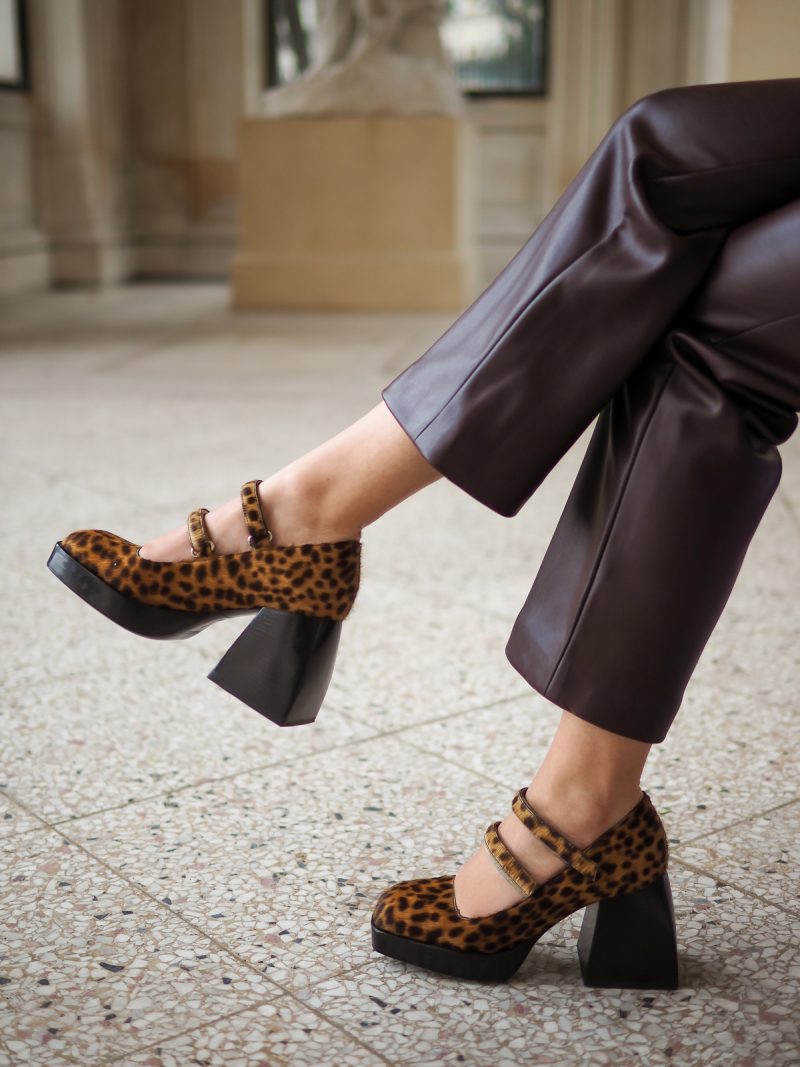 Associer le lilas, marron & l?�opard - La Minute Fashion